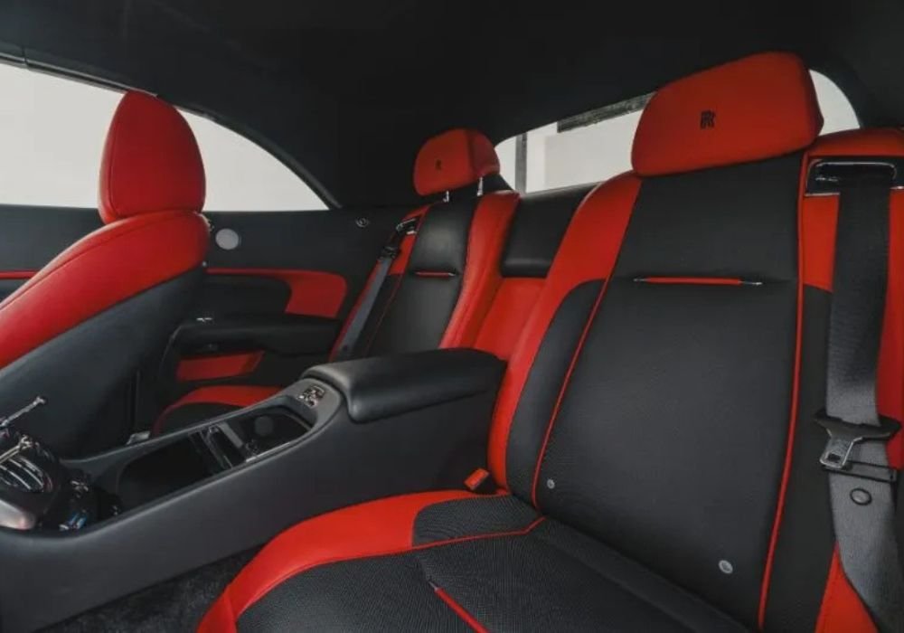 Rolls-Royce Dawn Rental | Triumphant Luxury