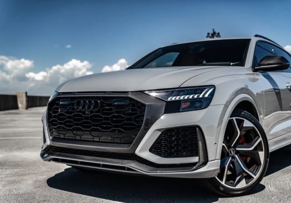 Audi RS Q8 Rental | Triumphant Luxury
