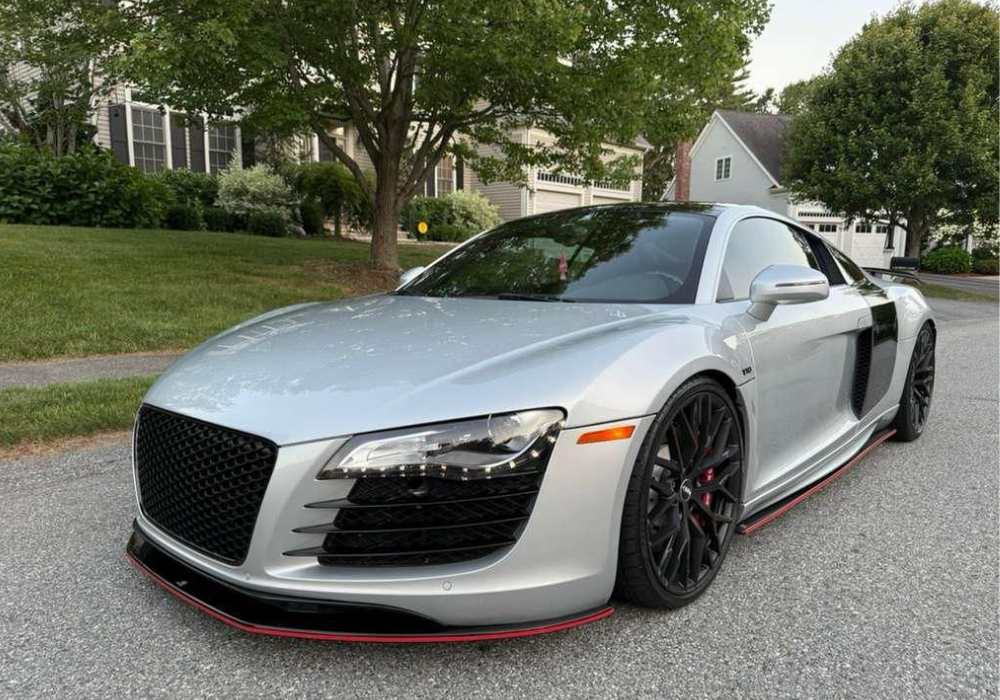 Audi R8 V8 | Triu,phant Luxury Website