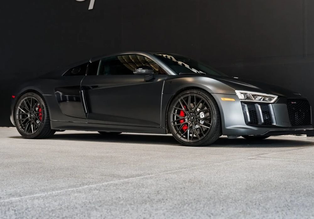 Audi R8 Rental | Luxury Car Rentals | Triumphant Luxury