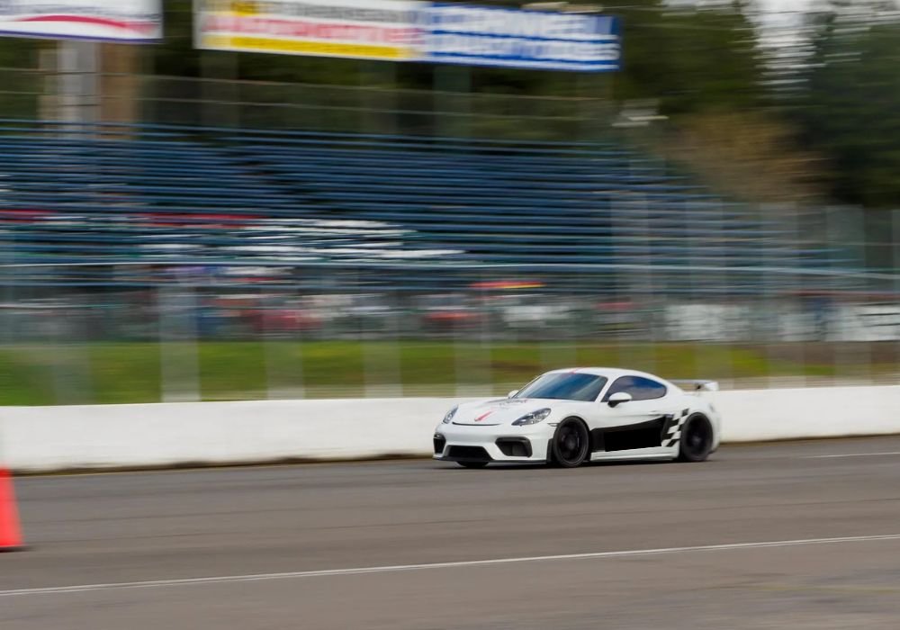 Novice Track Clinic – GT4 | Triumphant Luxury