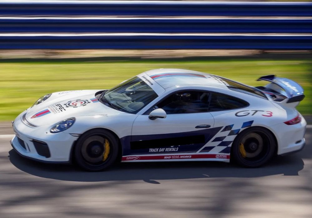 Novice Track Clinic – GT3 | Triumphant Luxury