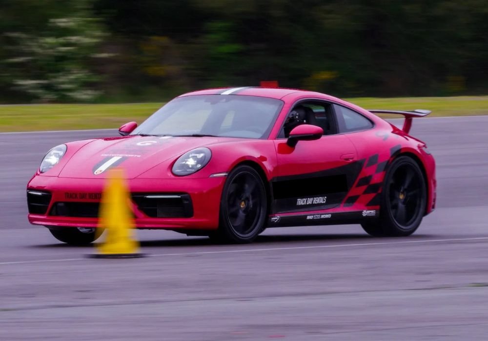 Novice Track Clinic – Carrera | Triumphant Luxury