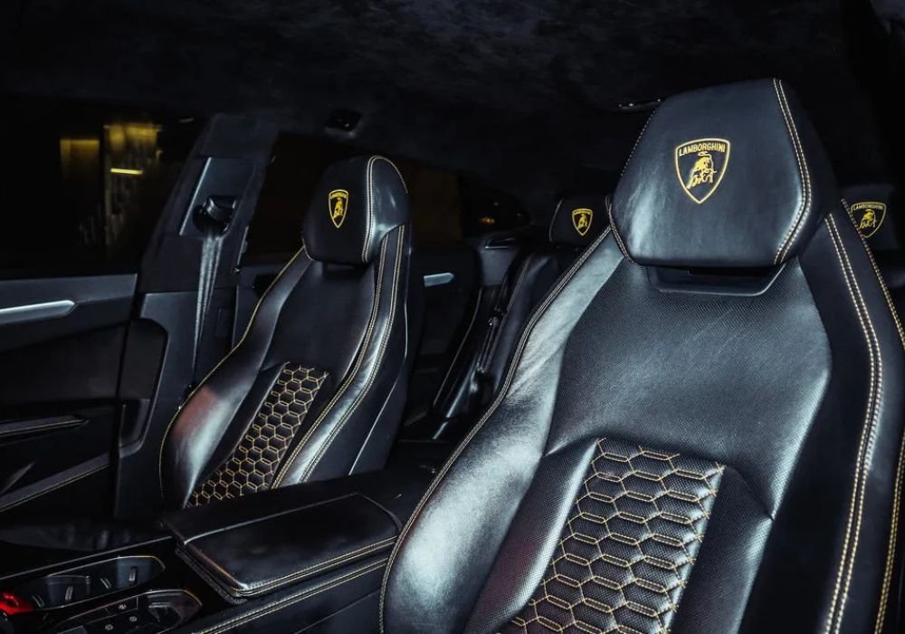 Lamborghini Urus | SUV | Triumphant Luxury