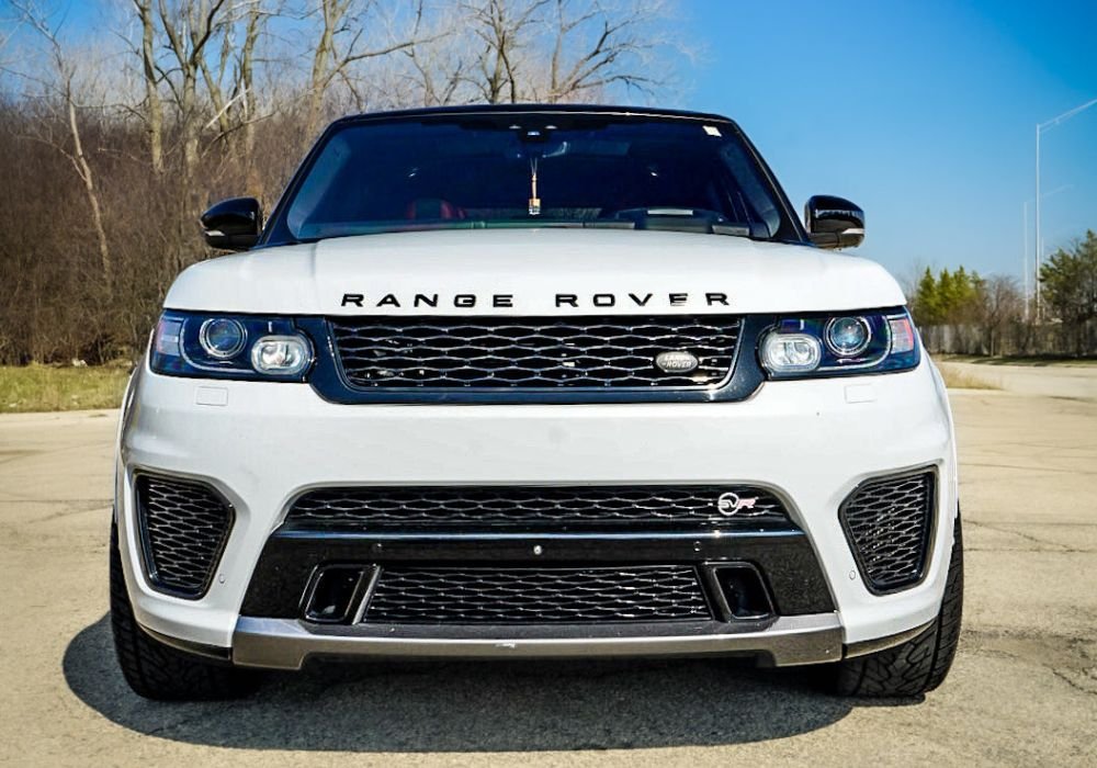 Range Rover SVR Rental Triumphant Luxury