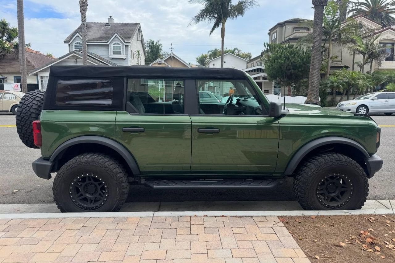 Ford Bronco 4×4 | Triumphant Luxury Website