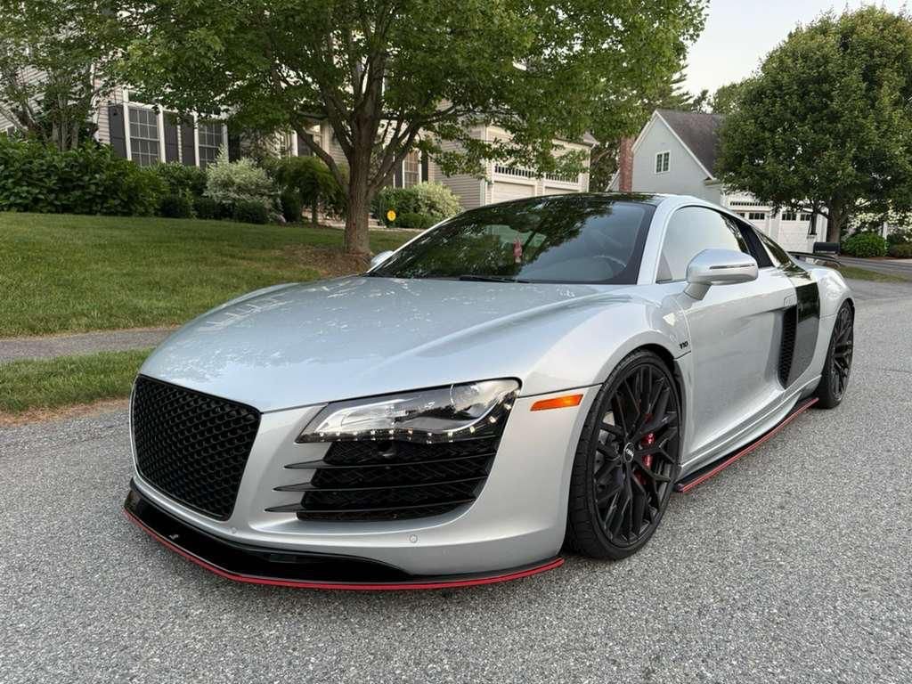 Audi R8 V8 | Triu,phant Luxury Website