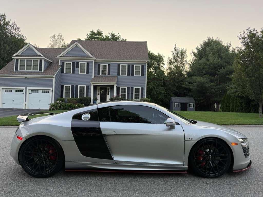 Audi R8 V8 | Triu,phant Luxury Website