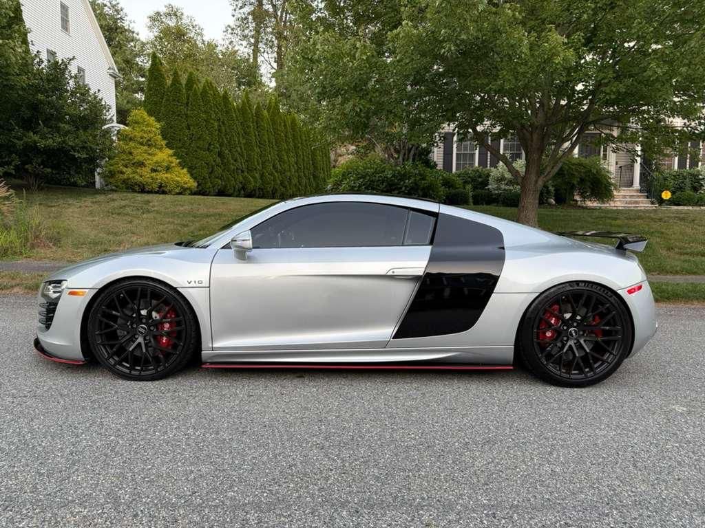 Audi R8 V8 | Triu,phant Luxury Website